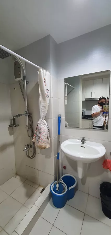"Fully Furnished Studio Condominium for Sale at Sea Residences, MOA, Pasay"05