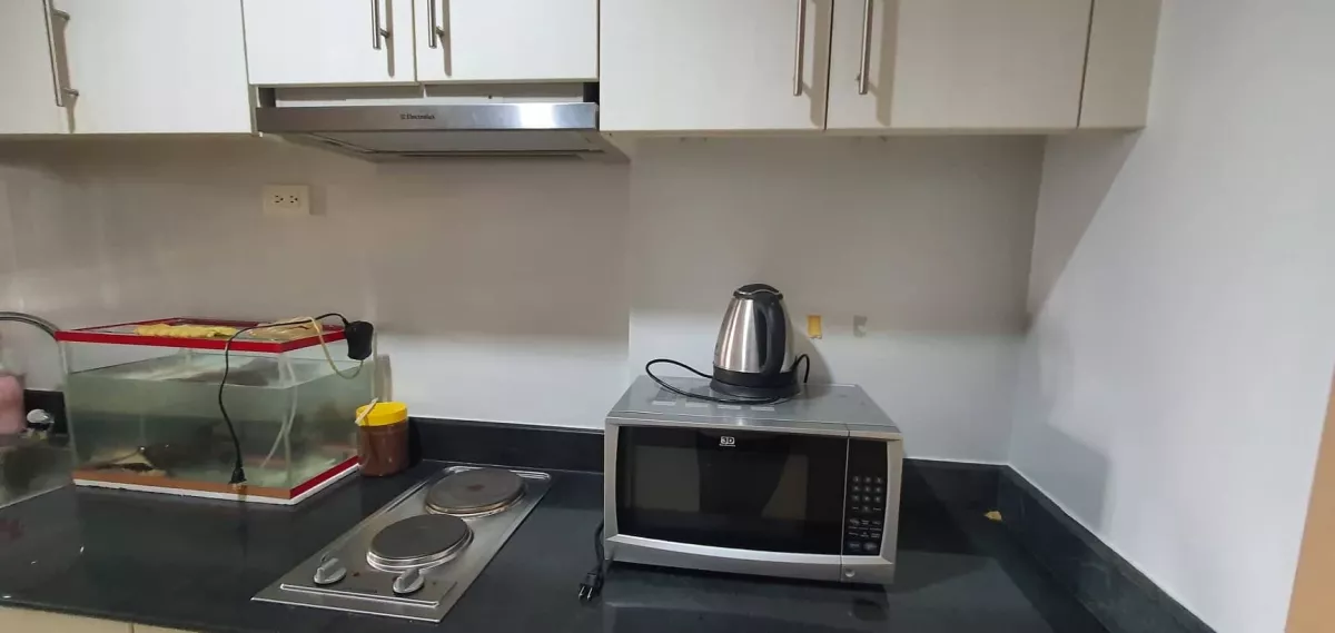 "Fully Furnished Studio Condominium for Sale at Sea Residences, MOA, Pasay"10