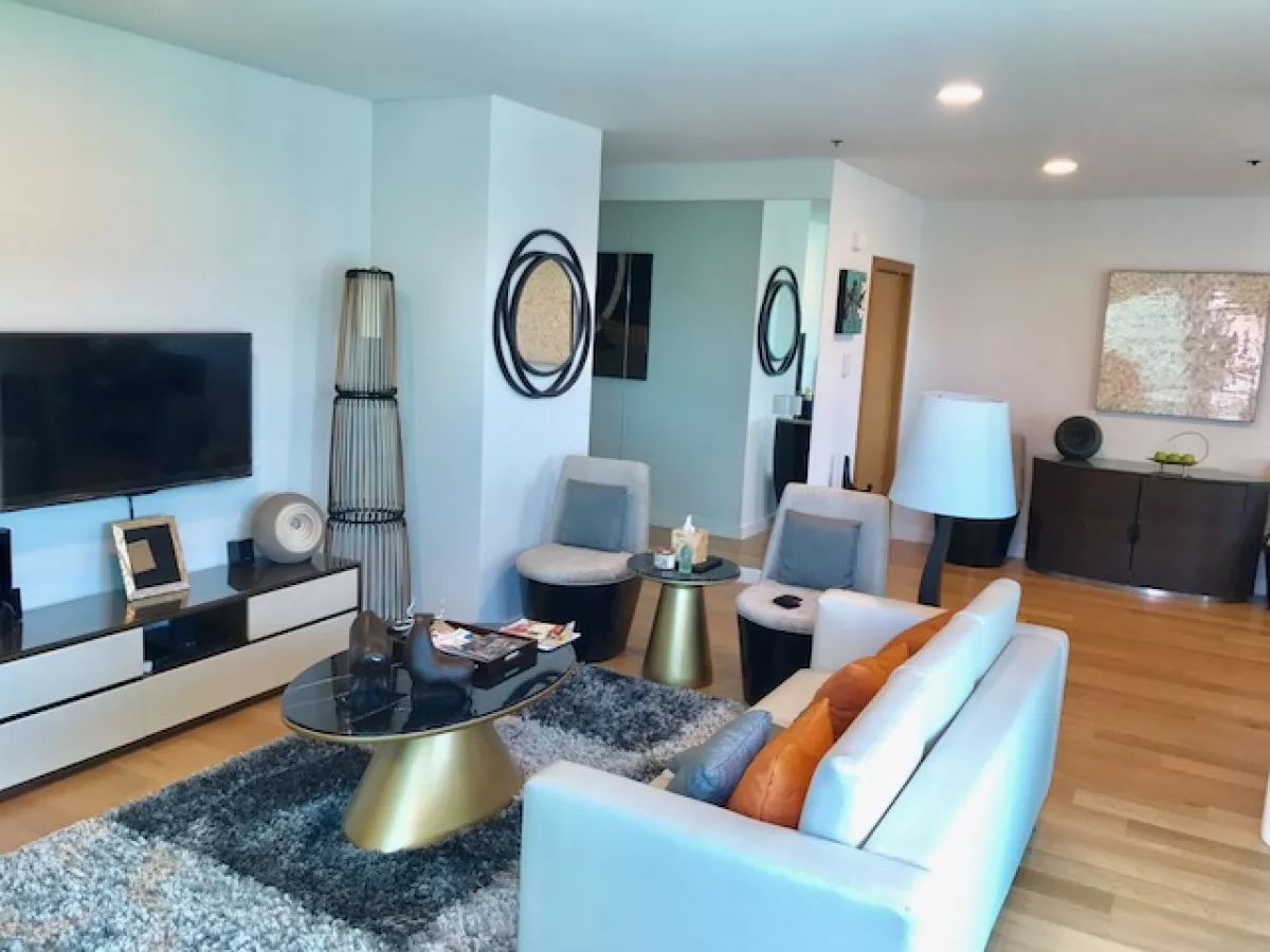 "3BR Park Terraces Point Tower  220m2, FF, Interiored, Facing Laguna"08