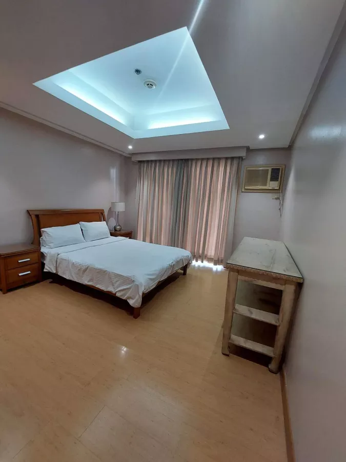 3 Bedroom for Lease in Elizabeth Place Condominium04
