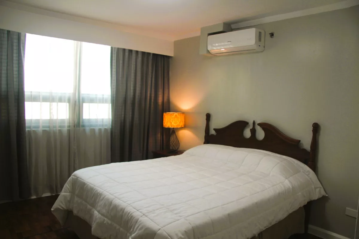 For Lease: 3 Bedrooms in Salcedo Village Makati CBD (Fully Furnished)06