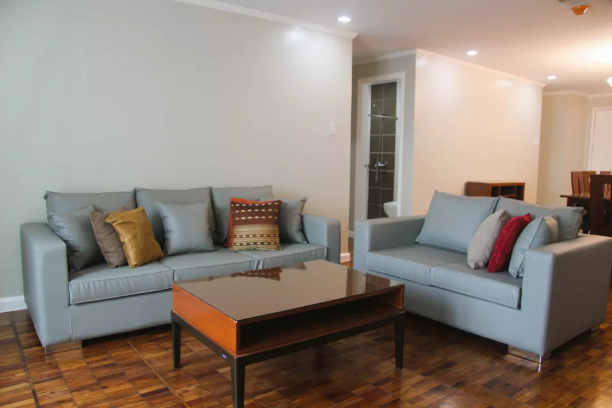 For Lease: 3 Bedrooms in Salcedo Village Makati CBD (Fully Furnished)09