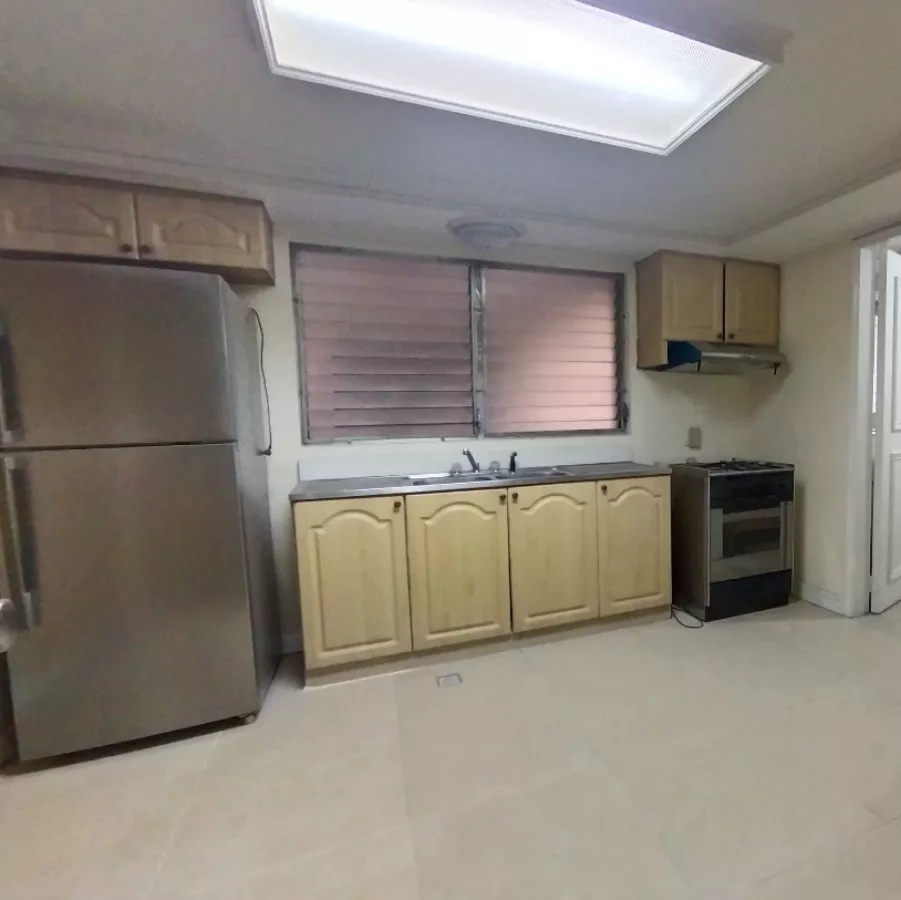 Cosmopolitan Tower 2 Bedrooms for Rent04
