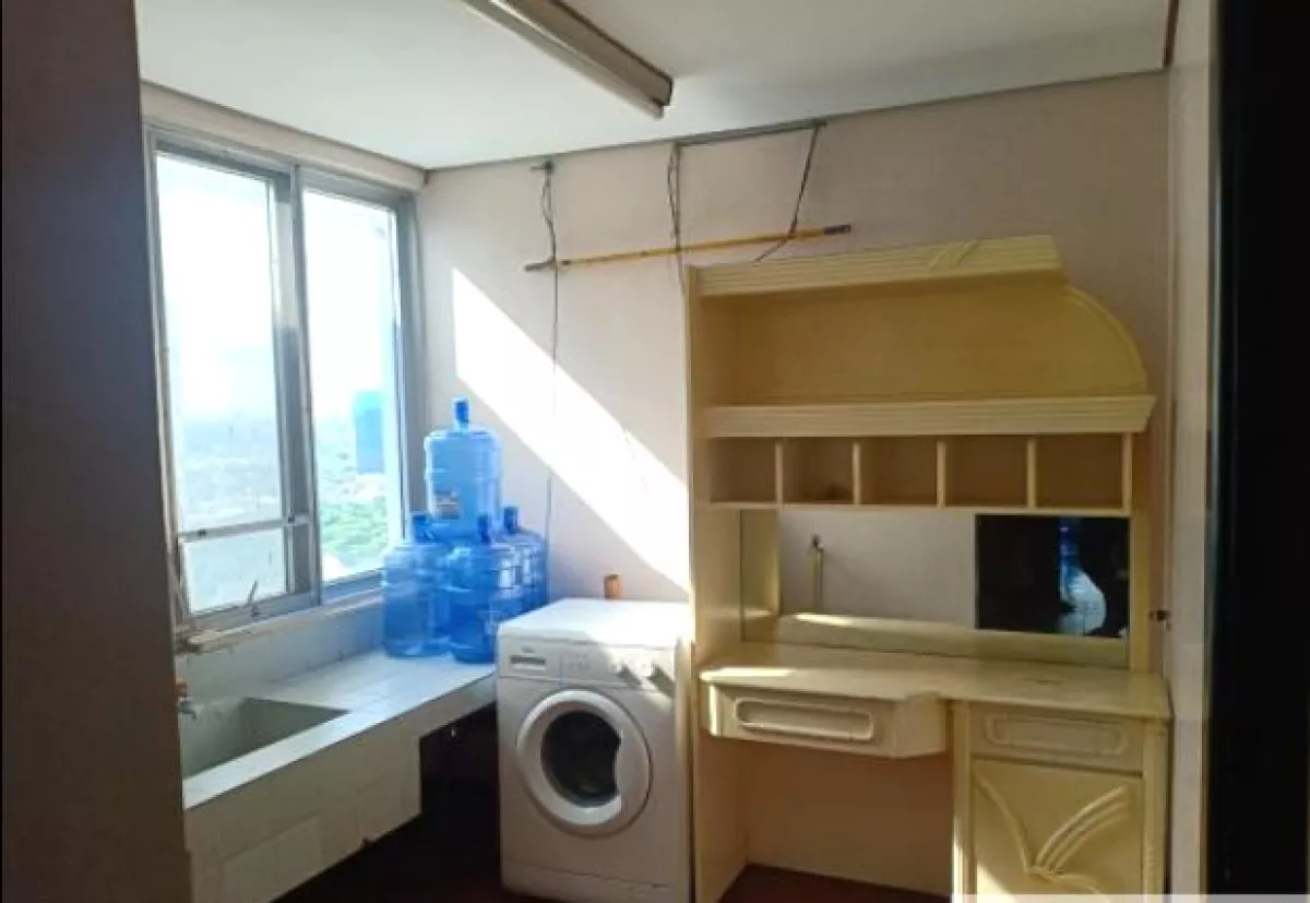 "For Rent Fully Furnished 2 Bedroom Unit at The Peak Tower, Makati City"05