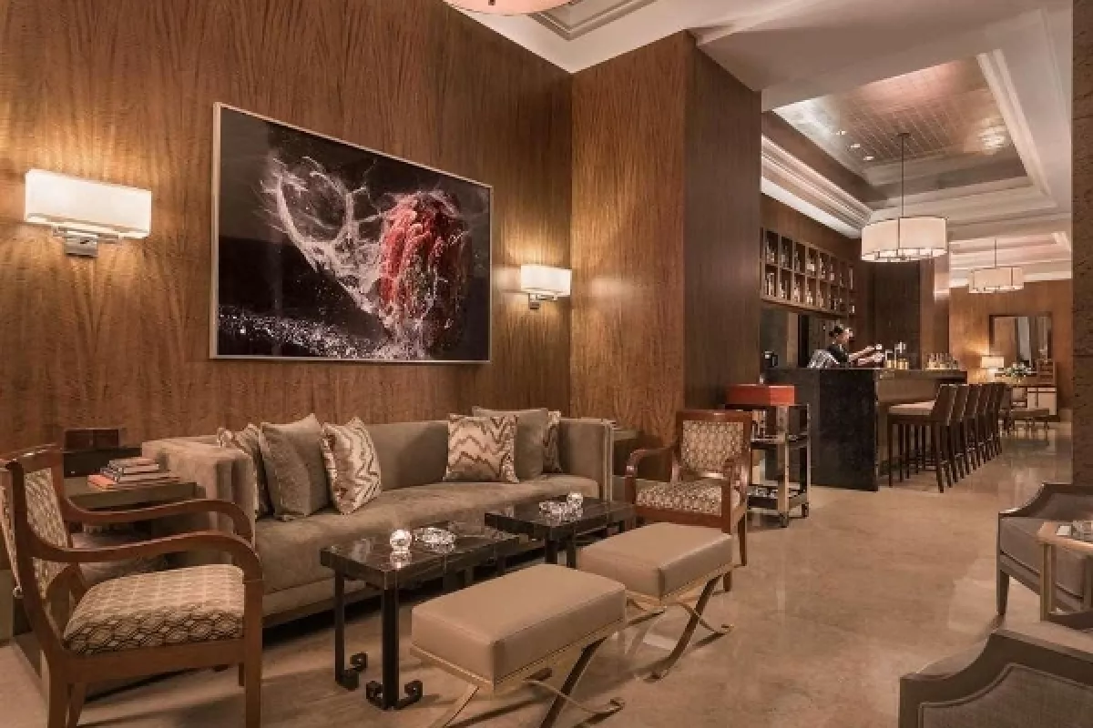 "4 Bedroom with 2 Parking in Discovery Primea, Ayala Avenue, Makati City"06