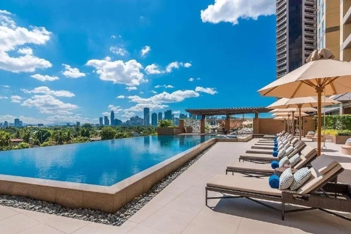 "4 Bedroom with 2 Parking in Discovery Primea, Ayala Avenue, Makati City"10