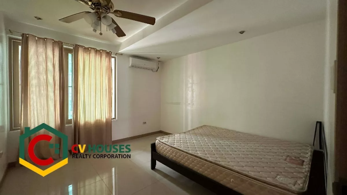 "Fully Furnished 4 Bedroom Condominium unit for Rent in Clark, Pampanga"08