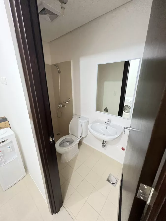 "Cozy 2 Bedroom Unit For Rent Garden Tower, Makati"04