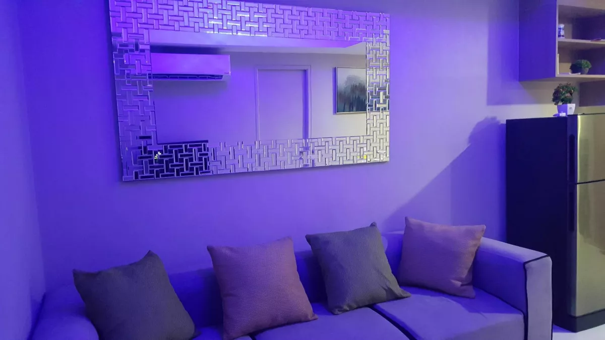 "For Lease 1-Bedroom Furnished Unit near RCBC PLAZA, Makati City"04