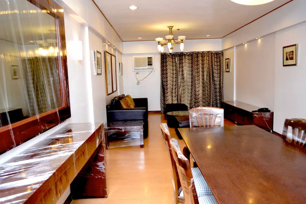 "For Lease: Furnished 3BR Unit in Elizabeth Place Condominium, Makati"08