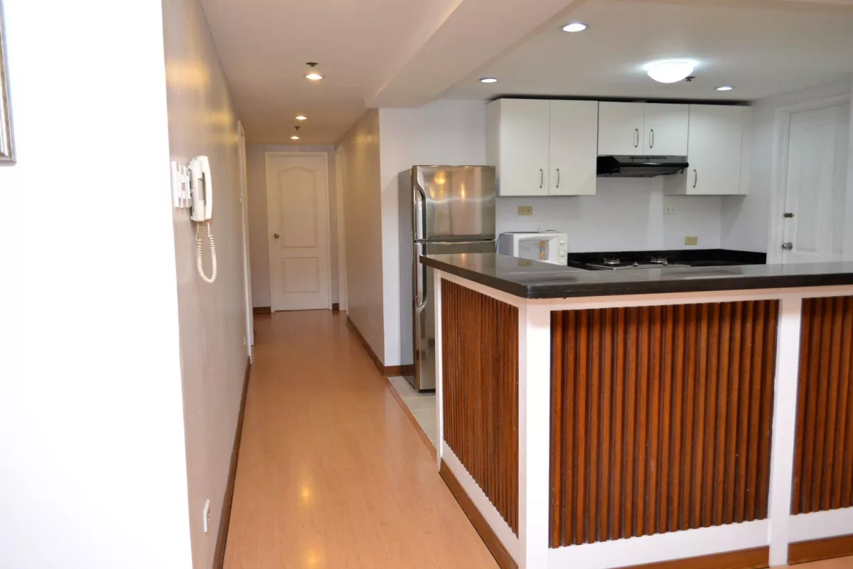 "For Lease: Furnished 3BR Unit in Elizabeth Place Condominium, Makati"09