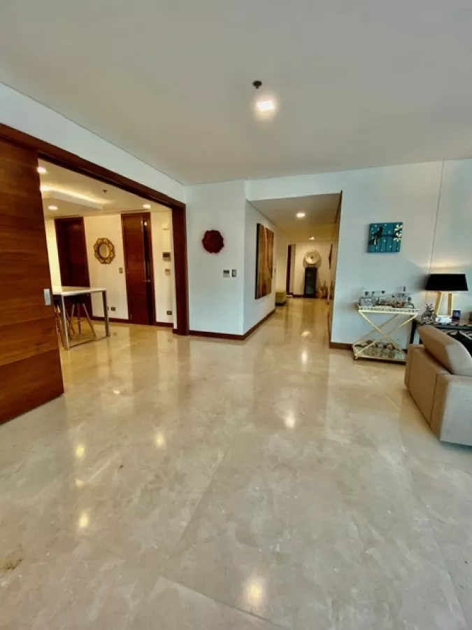 "3 Bedrooms Unit For Lease at Two Roxas Triangle, Makati City"06
