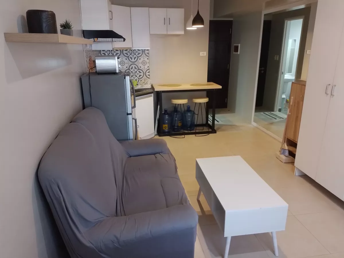 "Studio For Rent at Cebu IT Park, Cebu City with Fast Wi-Fi | Avida Riala Condo"06