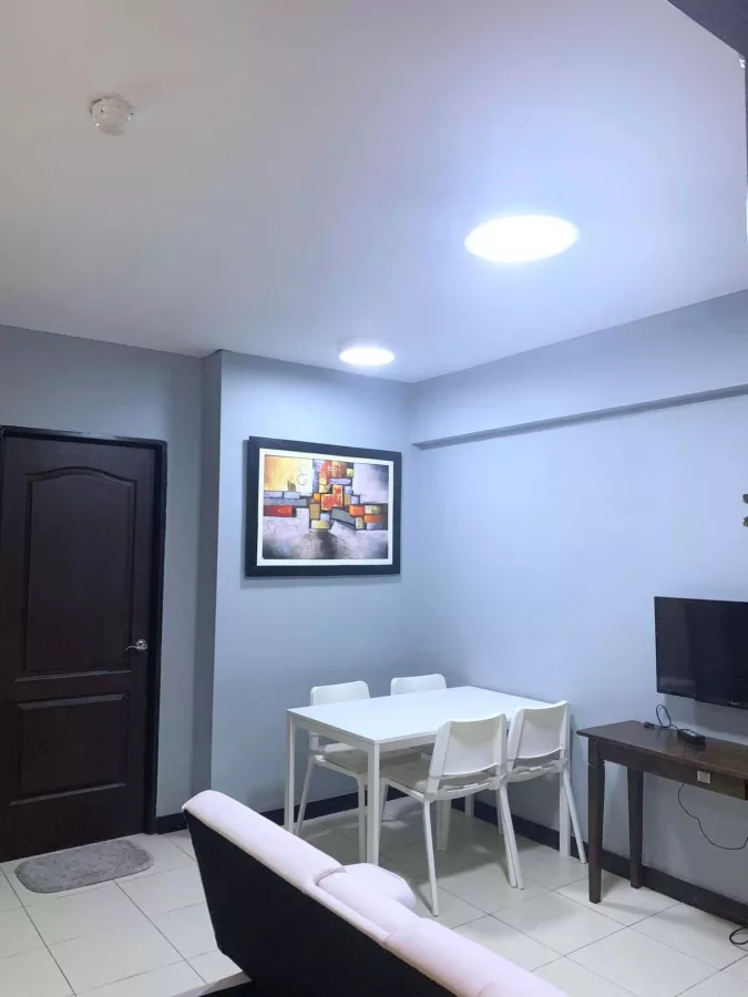 "25K Monthly 2 Bedroom Condo in Las Piñas near MOA, NAIA, Entertainment City"06