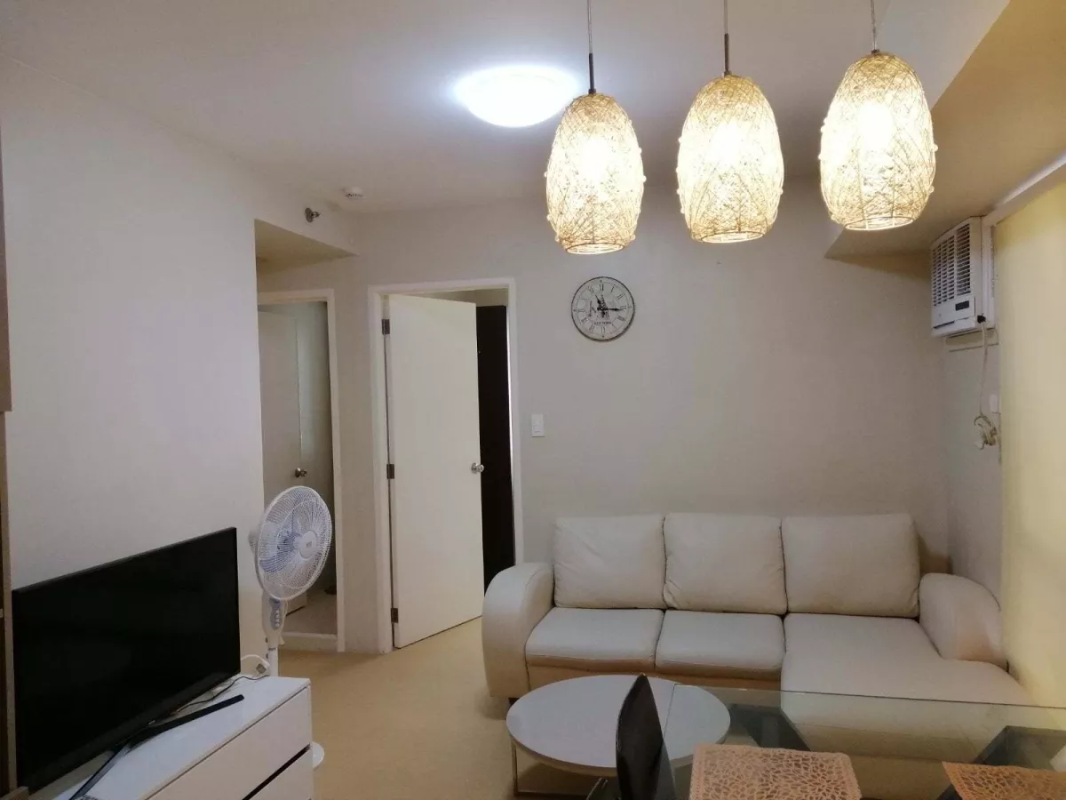 2BR Condo unit for rent at Avida Tower Cebu Tower 2 21st Floor04