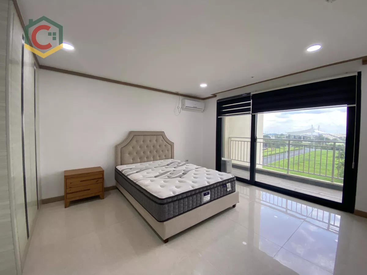 "For rent 4 Bedrooms Condominium unit inside Clark, Angeles, Pampanga"07