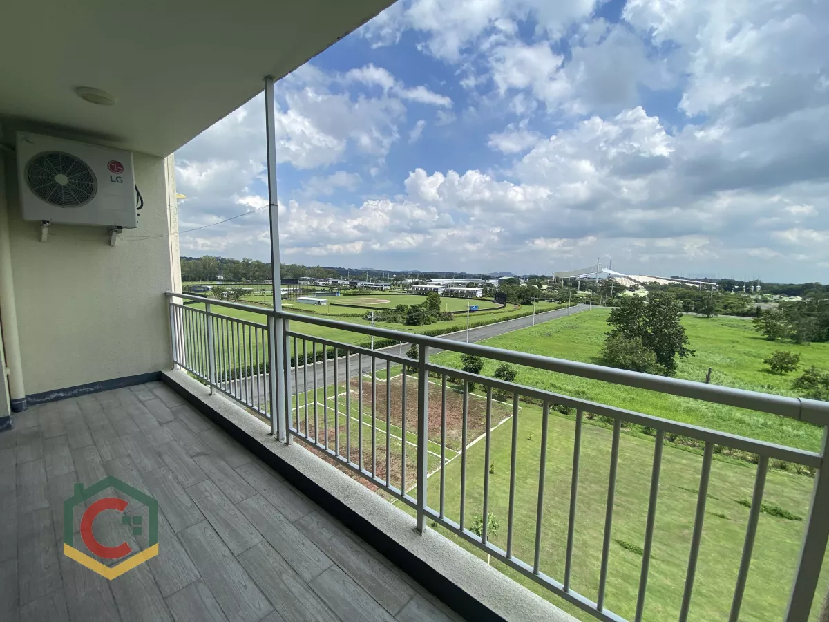 "For rent 4 Bedrooms Condominium unit inside Clark, Angeles, Pampanga"10