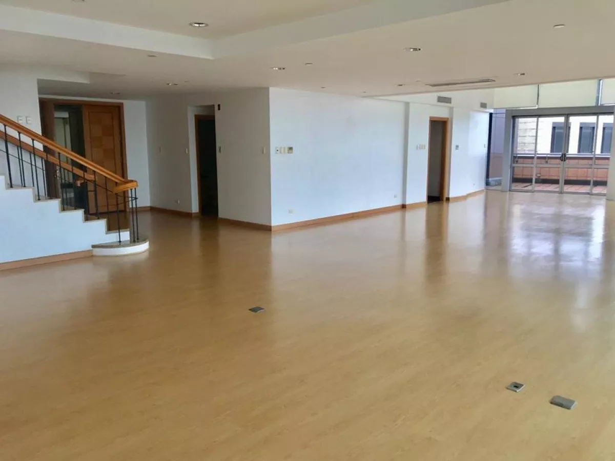 "36th floor Regent Parkway, BGC, Taguig"09