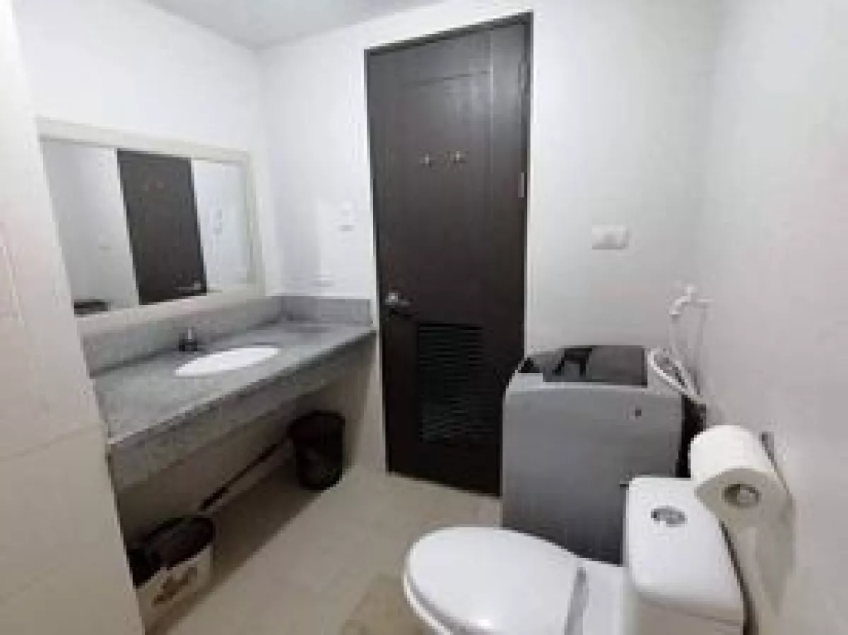 "2 Bedroom with Parking in Asteria Residences, Parañaque City For lease"09