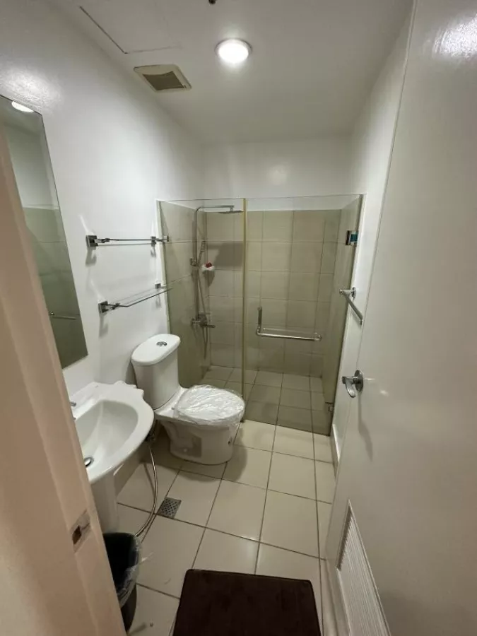 "For rent : 1BR Condo at The Grand Midori Makati, Makati CBD | 1DR-174"06