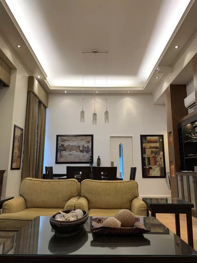 "2BR