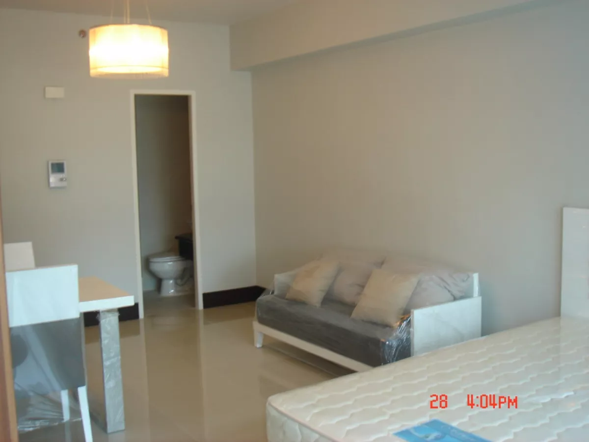 "Executive Studio for lease at Greenbelt Excelsior, Makati City"02