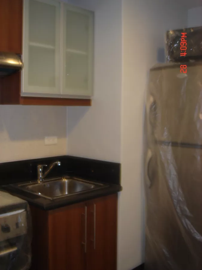 "Executive Studio for lease at Greenbelt Excelsior, Makati City"04