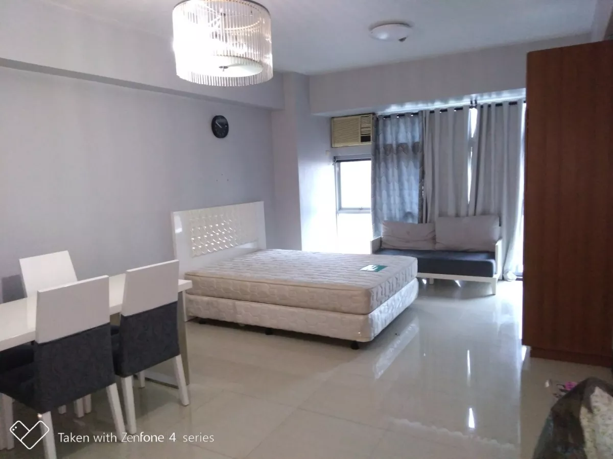 "Executive Studio for lease at Greenbelt Excelsior, Makati City"06