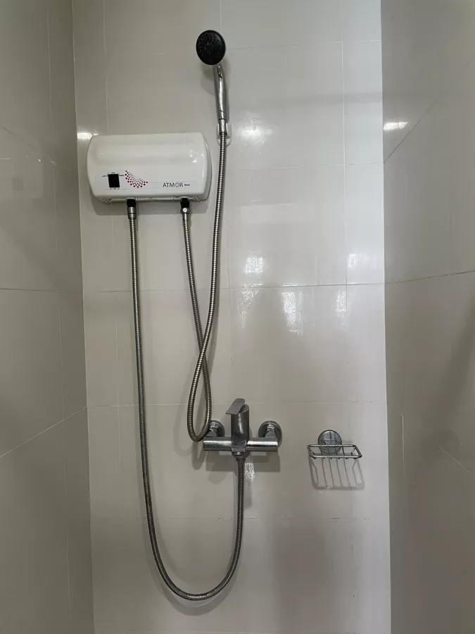 "Executive Studio for lease at Greenbelt Excelsior, Makati City"08