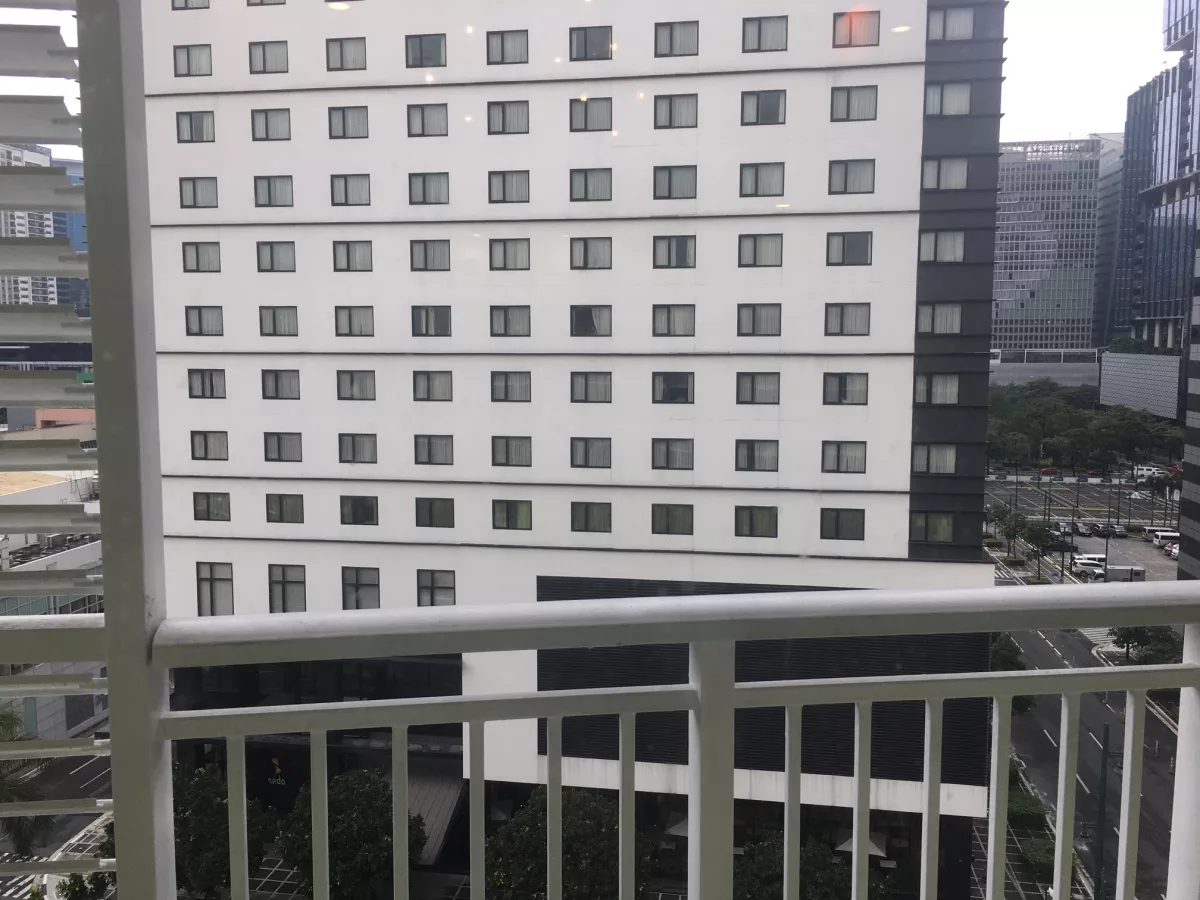 1BR Fully Furnished One Serendra Palm Tower For Lease in BGC Taguig City07