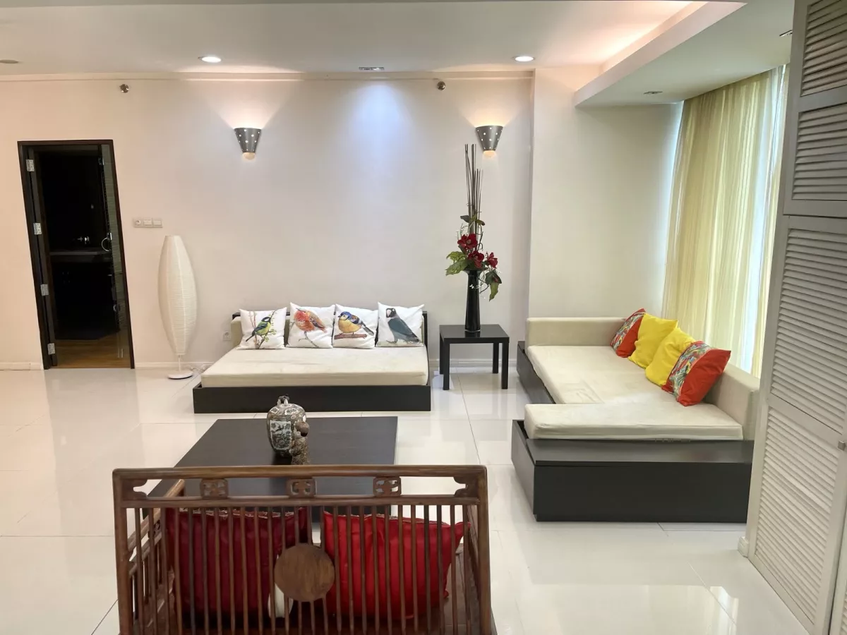 "Kensington Place Two Bedroom Condominium For Rent, BGC, Taguig City"02
