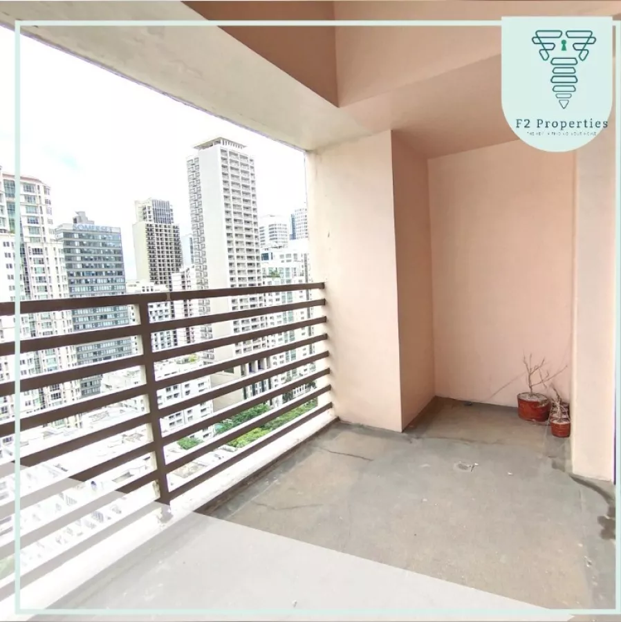"(D) 3 Bedroom Unit with Balcony For Rent in One Lafayette Square, Makati City"02
