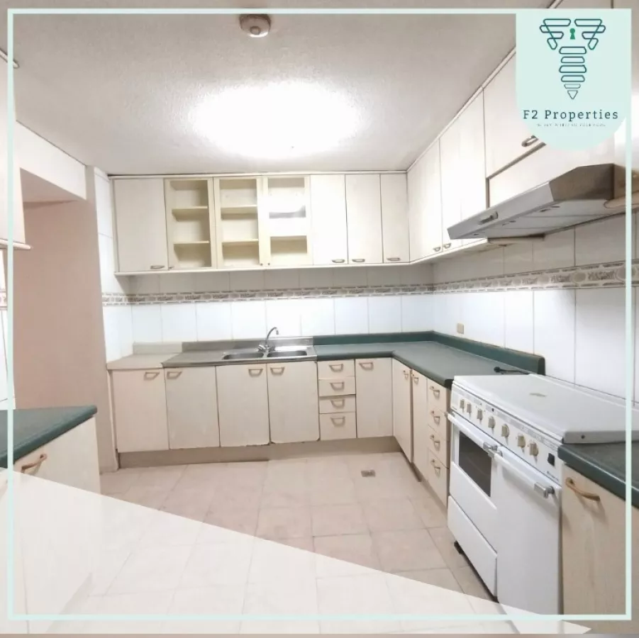 "(D) 3 Bedroom Unit with Balcony For Rent in One Lafayette Square, Makati City"09