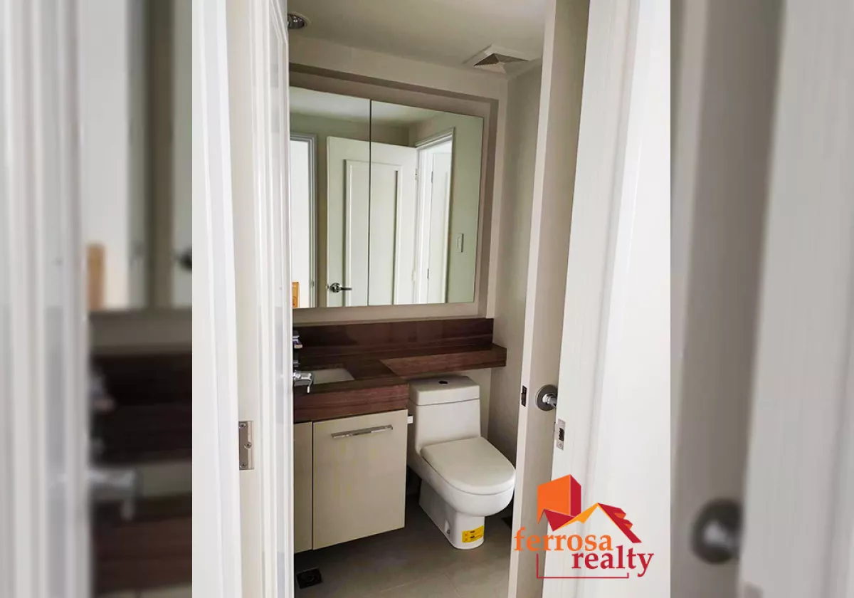 For Rent Semi-Furnished 1 Bedroom Unit in Proscenium Residences at Rockwell09
