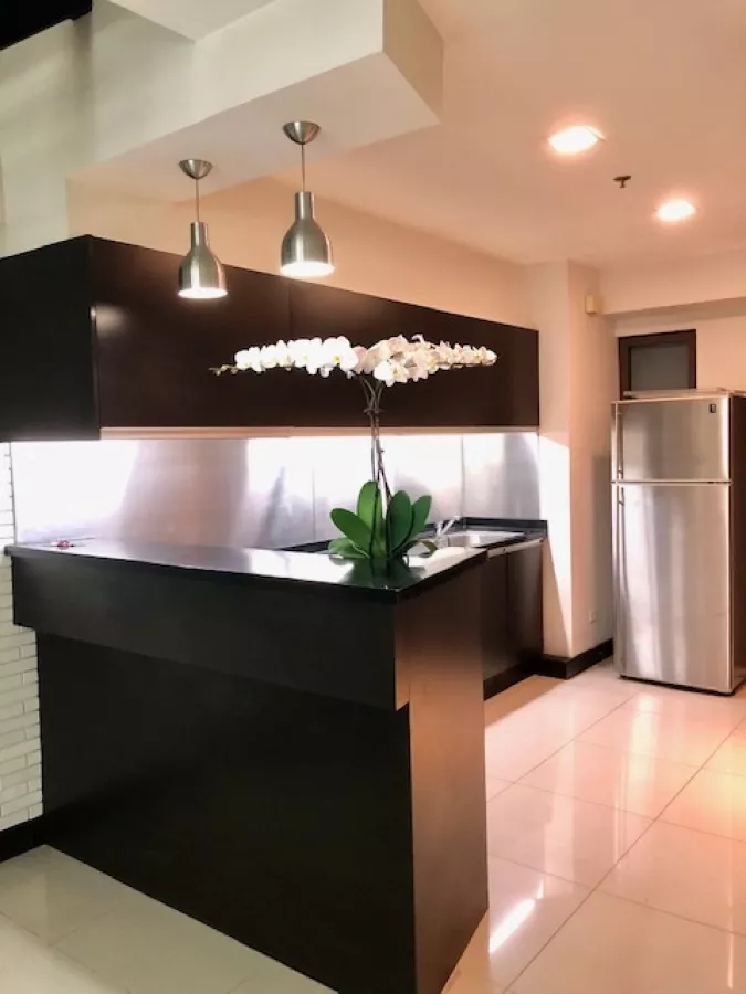 "For Lease : 1 + Den/Bedroom Unit in Joya Lofts and Towers, Makati City"03