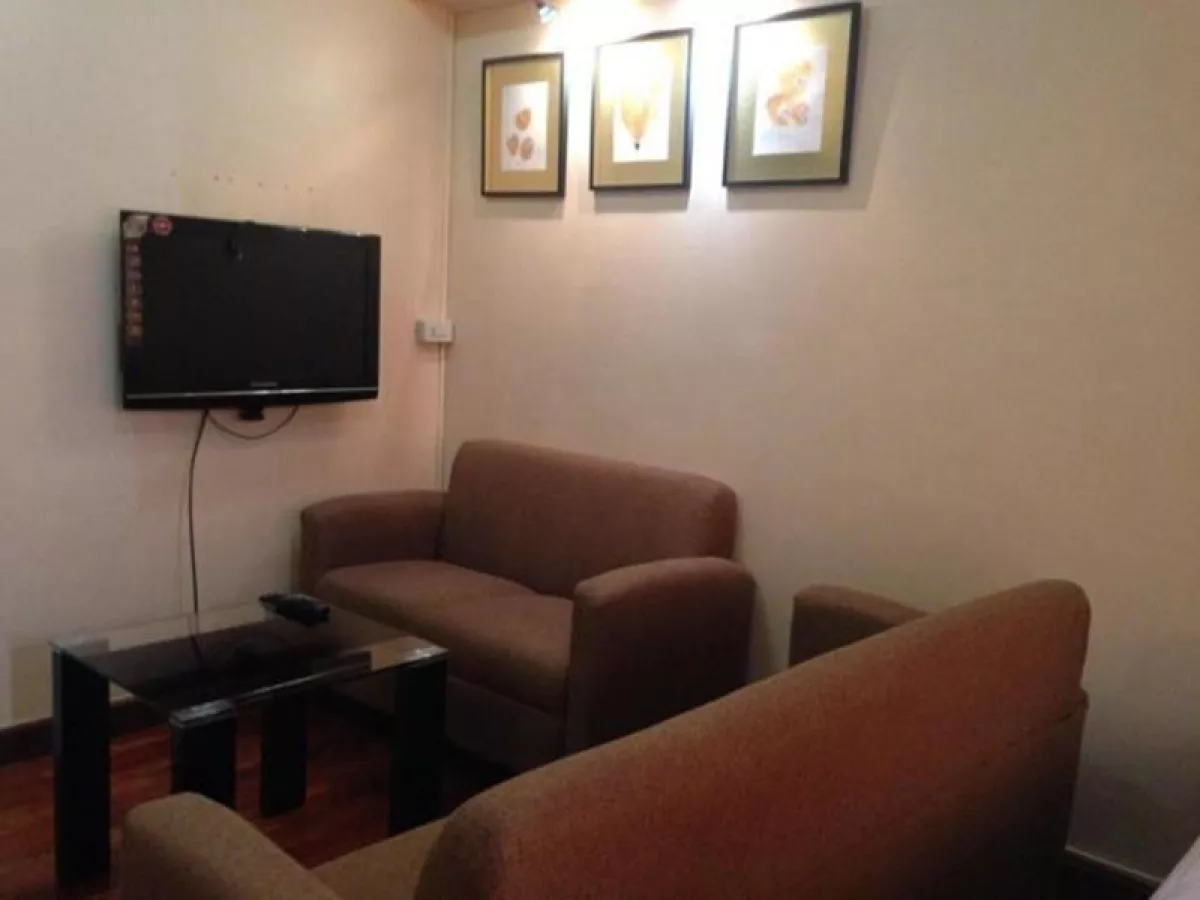 Furnished Studio Unit For Rent near Greenbelt with Balcony in Makati City05