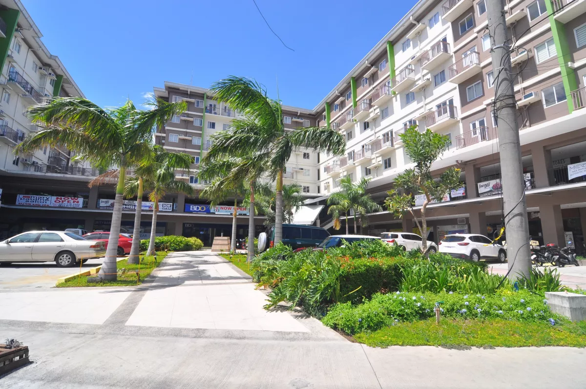 "For Rent 1 Big Studio Condo Unit at Amaia Sucat, Parañaque City"02