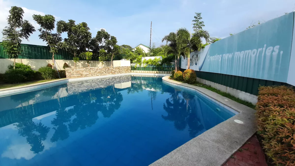 "For Lease Condominium Unit in Anuva Residences, Muntinlupa City"02