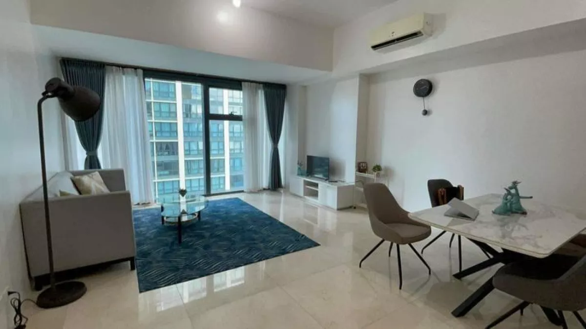 "3 Bedroom Condominium unit for rent in Grand Hyatt BGC, Taguig City"01