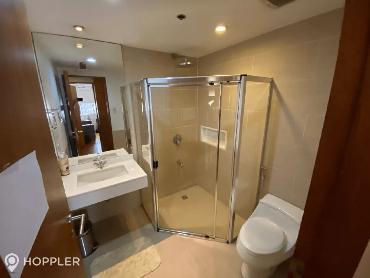 "3BR Condo for Rent in The Ritz Towers, Urdaneta Village, Makati - RR3054481"02