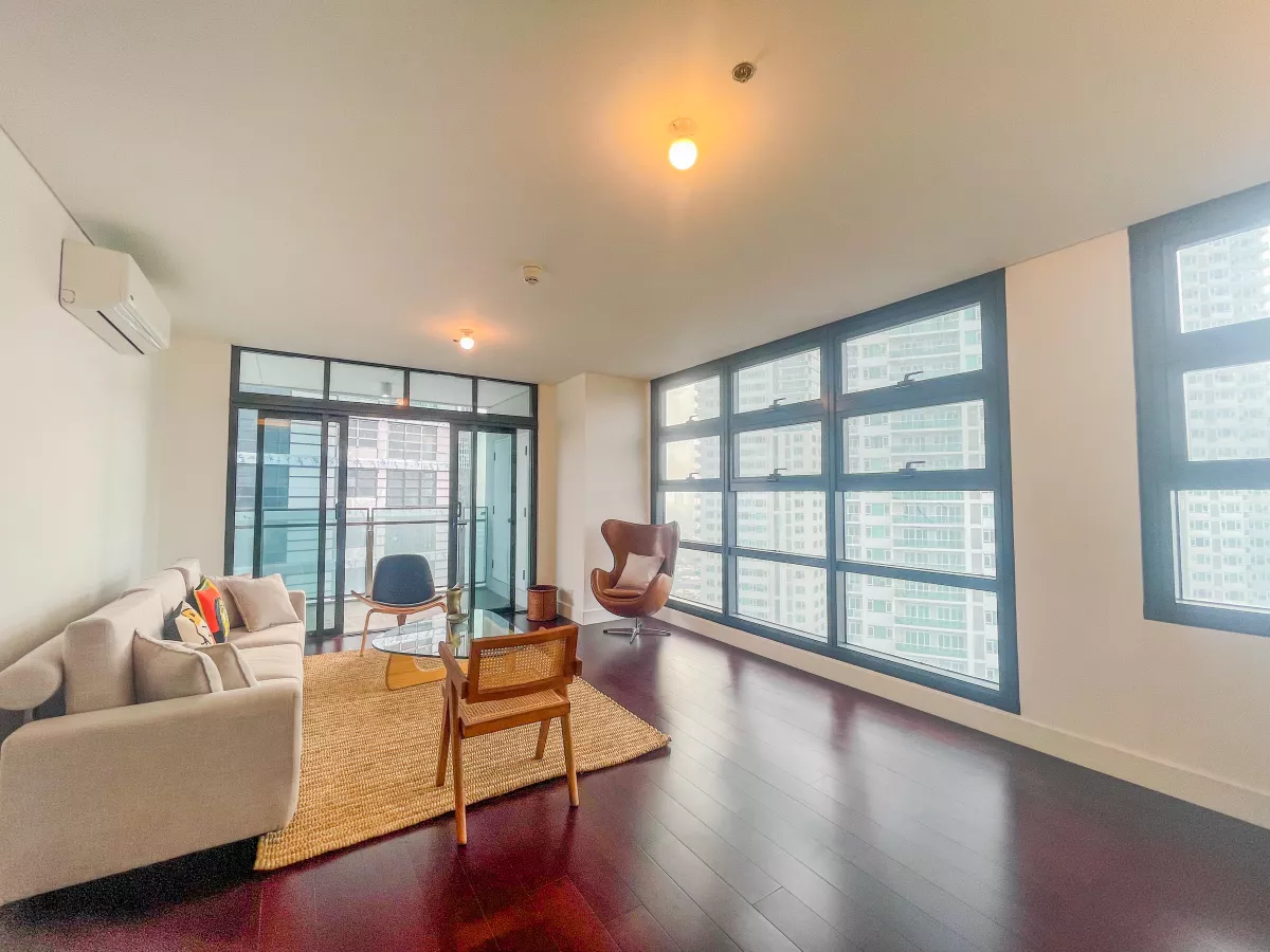 For Rent Beautifully Furnished 1 Bedroom with Balcony in Garden Towers04