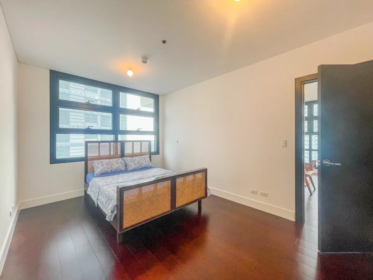 For Rent Beautifully Furnished 1 Bedroom with Balcony in Garden Towers05