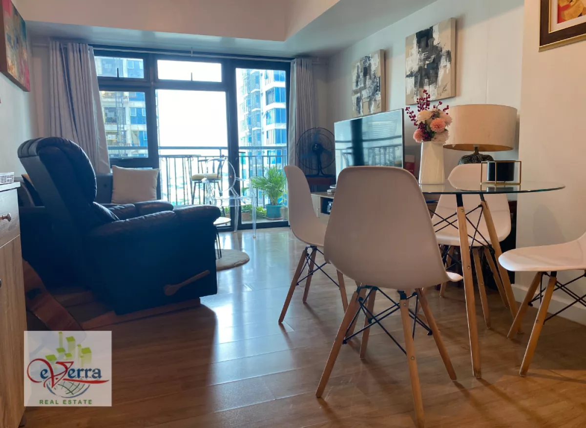 Furnished 2 Bedroom Condominium Unit with Balcony in Makati for Rent04