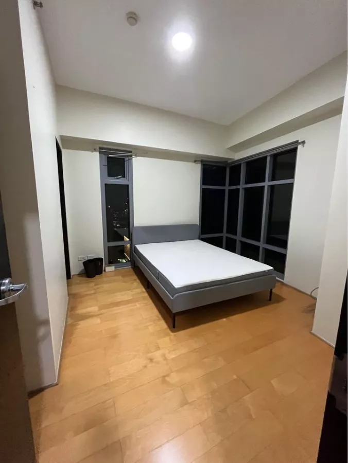 2 bedroom Condominium at PARKWEST BGC for lease07