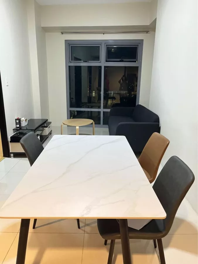 2 bedroom Condominium at PARKWEST BGC for lease08