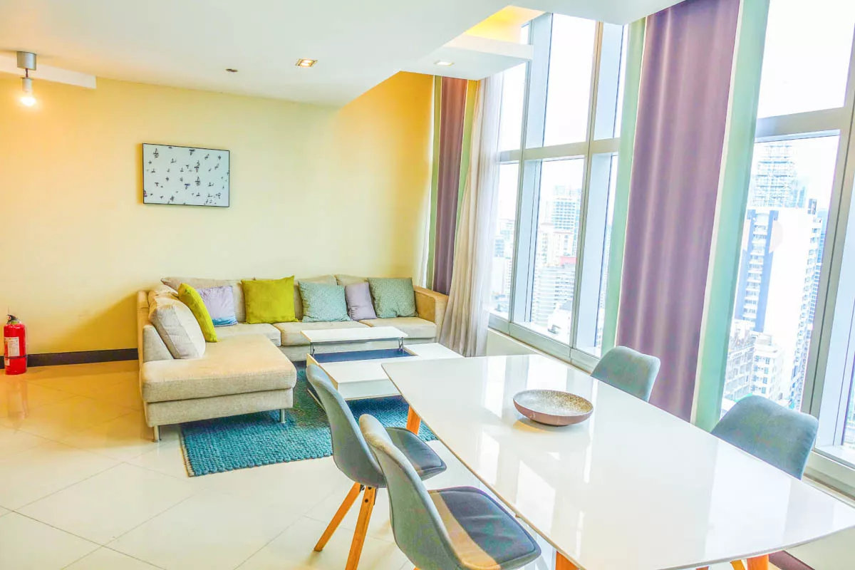 For Lease 2 Bedroom in One Central Makati CBR near RCBC Plaza02