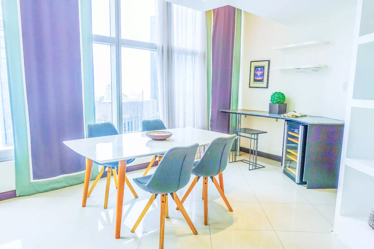 For Lease 2 Bedroom in One Central Makati CBR near RCBC Plaza05