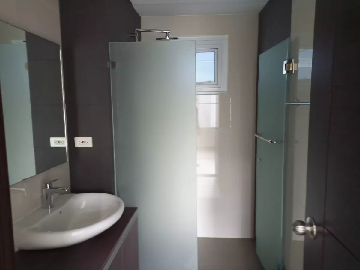 "For Rent 2 Bedroom Condo unit, BGC, Taguig City, The Trion Towers"07