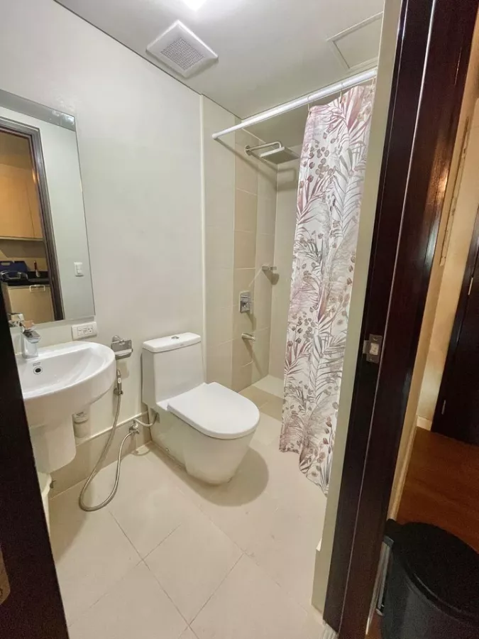 Studio Unit in the Kroma Tower for lease05