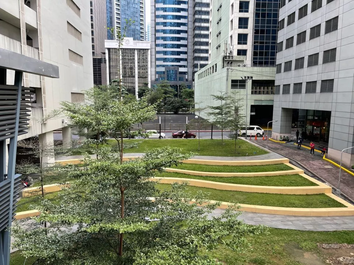 Studio Unit in the Kroma Tower for lease06